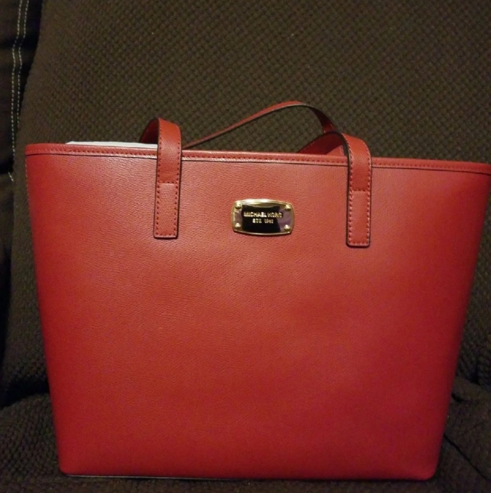 Mk purse